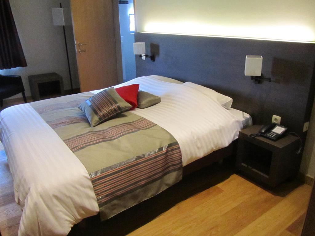 Hotel Klein Nederlo Vlezenbeek Δωμάτιο φωτογραφία
